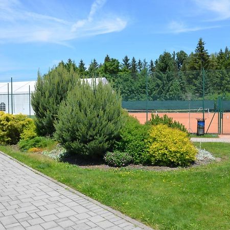 Penzion Rocket Club Lučenec エクステリア 写真